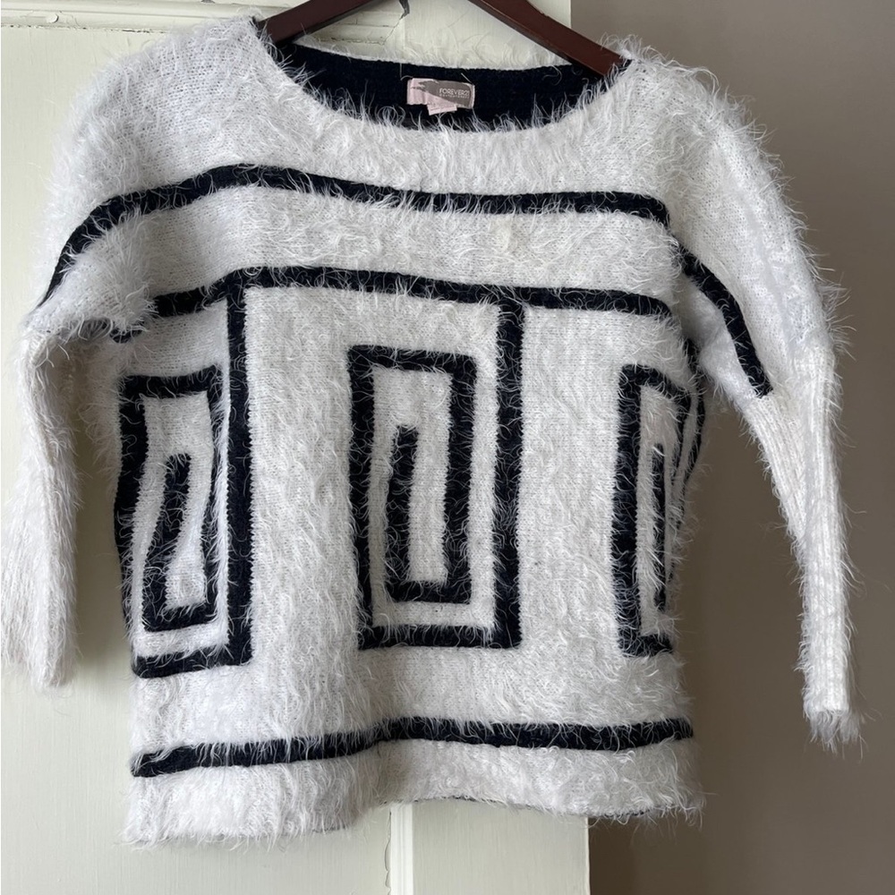 Forever21 Cozy Chic White Black Geometric Sweater S Small